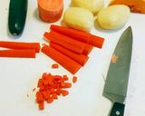 A picture of step 2 of Chicken and vegetable soup.