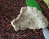 Foto del paso 2 de la receta Tortitas fritas de harina y aceitunas, sin huevo