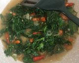 Foto langkah ke 6 dari resep Tumis kangkung saos tiram.