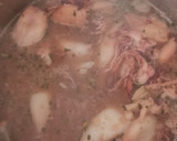 Foto del paso 6 de la receta: 🦑🍾Chipirones a la sidra con almejas y patatas💙💛