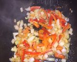 Foto del paso 2 de la receta: Salteado de pollo y verduras con arroz frito