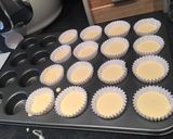 Foto del paso 2 de la receta: Mini magdalenas sin azúcar (16)