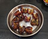 A picture of step 1 of Date And Paan Patta Mukhwas.