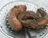 Foto langkah ke 6 dari resep Lele goreng, garing, renyah anti meledak.