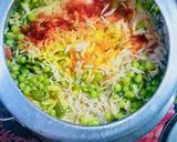 A picture of step 1 of Yakhni matar pulao.