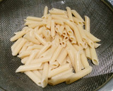 Foto del paso 1 de la receta: Pasta con salsa de queso y york