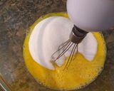 Foto del paso 2 de la receta: Budín de banana chocolate y almendras