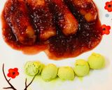Hình bước làm 6 của món Chuối rim mận tím và kem trà xanh