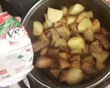 Foto del paso 2 de la receta: Carne de cerdo en V8 con papas