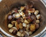 A picture of step 4 of Country Chicken Gravy.