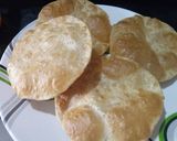 A picture of step 5 of Jeera aloo with puri.