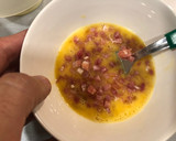 Foto del paso 1 de la receta: Huevos con jamón serrano y queso en estuches Ovo Lékué al microondas