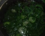 Foto langkah ke 4 dari resep Bening Kelor dan Oyong.