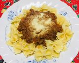 Foto del paso 3 de la receta: Pasta corbatita en salsa roja casera con carne molida!
