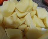 Foto del paso 3 de la receta: Patatas estofadas con tacos de jamón
