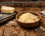Foto del passaggio 2 della ricetta Chips di Parmigiano