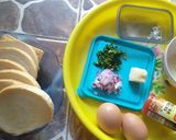 Foto langkah ke 2 dari resep Roti John rasa lokal.