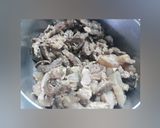 Hình bước làm 1 của món Bún bò móng heo
