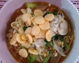 Foto langkah ke 4 dari resep Seblak Indomie Sederhana.