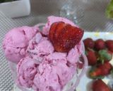 A picture of step 4 of Strawberry ice cream.