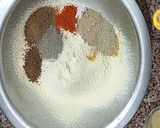 A picture of step 3 of बेसन की मसालेदार मठरी (खस्ता).
