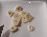 Foto del paso 4 de la receta: Pasta negra con gulas y langostinos