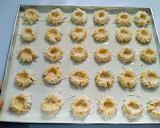 Foto langkah ke 5 dari resep Blueberry Thumbprint / Kue Kering Untuk Lebaran.