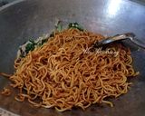 Foto langkah ke 7 dari resep Mie Goreng Jawa 🍜.