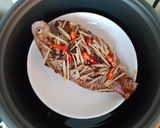 Hình bước làm 2 của món Cá điêu hồng hấp tương tàu xì