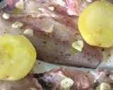 Foto del paso 5 de la receta: Dorada 🐟 a la espalda con patatas, al horno