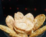 A picture of step 5 of Farshi Puri.