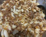Foto langkah ke 1 dari resep Bolognese Macaroni Cheese.