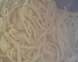 Foto del paso 6 de la receta: One pot spaghetti al azafrán 🌱 Plato vegetariano con opción vegana