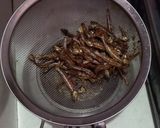 Foto langkah ke 3 dari resep Oseng Teri tawar terong bulat daun Melinjo pedas.