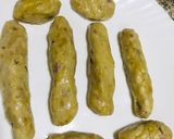 A picture of step 2 of White rice with chicken koofta.