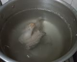 Foto langkah ke 1 dari resep Soto ayam simpel enak.