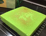 Foto langkah ke 9 dari resep Bolu Pandan Coklat Manado.