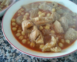 Foto del paso 7 de la receta: Callos y pie de ternera guisados con garbanzos