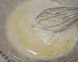 Foto langkah ke 4 dari resep Bolu Mekar Pisang Kukus 1 Telur (No Mixer).