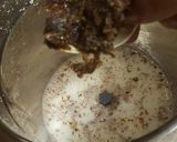 A picture of step 2 of Gulkand apple shake.