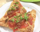 Foto langkah ke 10 dari resep Chilli Tuna Pastry.