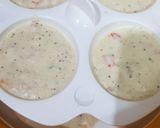 A picture of step 3 of Veggies rava idli.