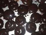 كب كيك بصلصة شوكولاتة