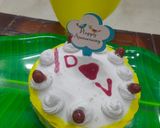 A picture of step 6 of White Forest cake.
