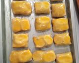 Foto langkah ke 5 dari resep Bolen Pisang Cokelat Keju.