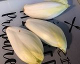 Une image de l'étape 2 de Jeunes endives et courgettes grillées aux épices.