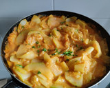 Foto del paso 9 de la receta: Calabacines🥒🍲🥫 en salsa de pimiento rojo y tomate asado🍅🌶️🧅