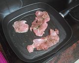 Foto del paso 3 de la receta: Cinta de lomo de cerdo a la plancha con verduras cocidas