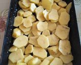 Mustáros - hagymás tarja vele sült burgonyával recept fázis 2 fotója