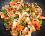 รูปขั้นตอนการทำที่ 4 ของ หมูผัดเปรี้ยวหวาน สไตล์ญี่ปุ่น (酢豚)
